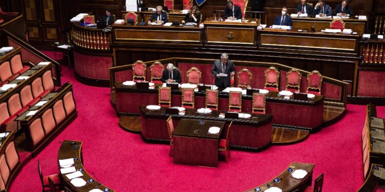 Successivamente il dietrofront: 'bozza pubblicata per errore'