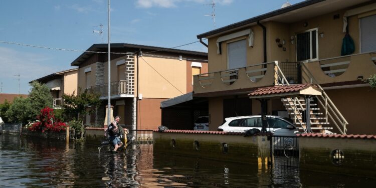 Obiettivo è allontanare l'acqua stagnante verso il Reno
