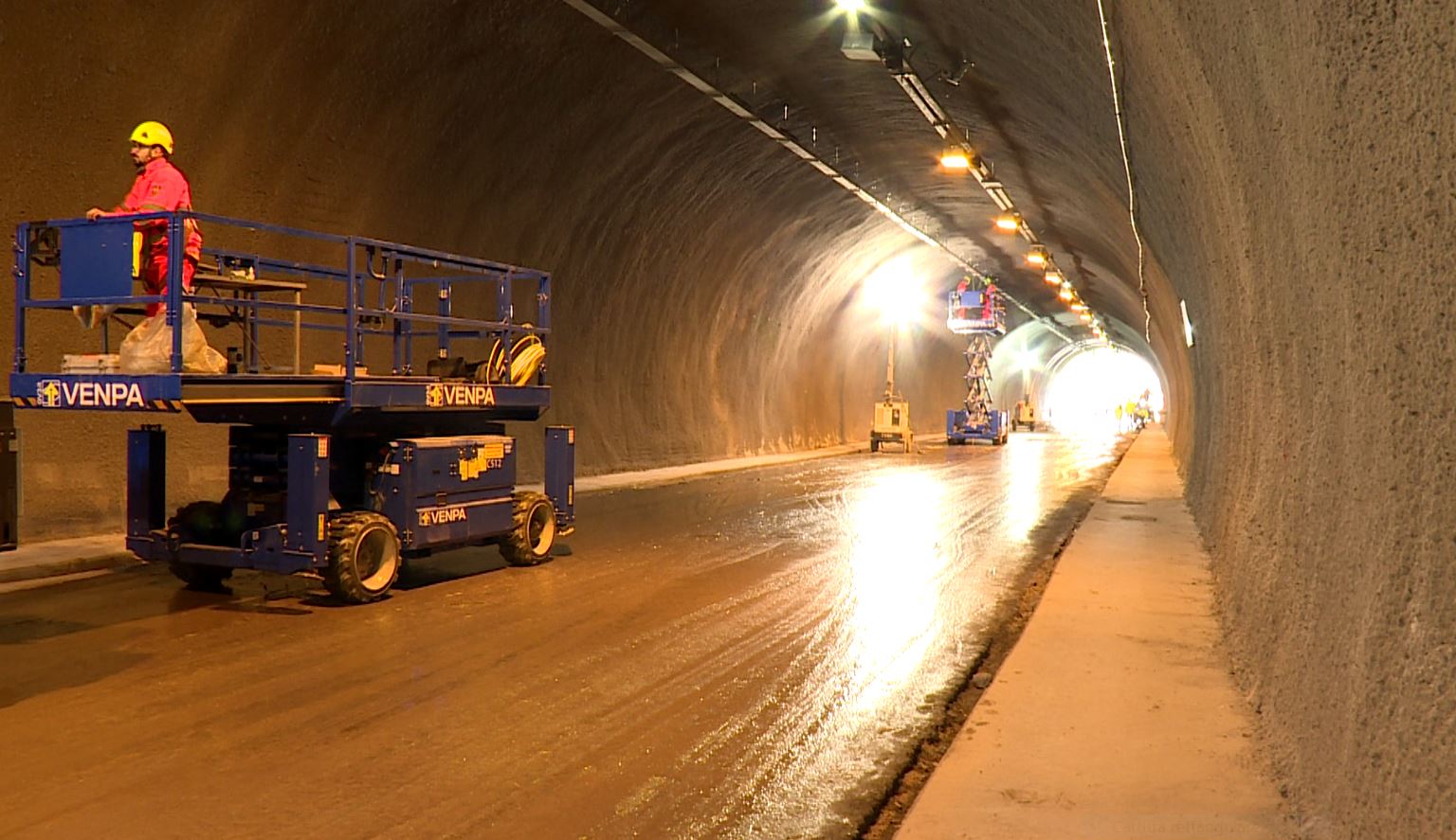 Cantiere sull’A9, tempi lunghi e polemiche infinite. Rapinese: “Anche via Borgovico sarà un problema ma i lavori non sono rinviabili”