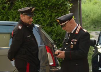 Inverigo spara alla ex e si uccide