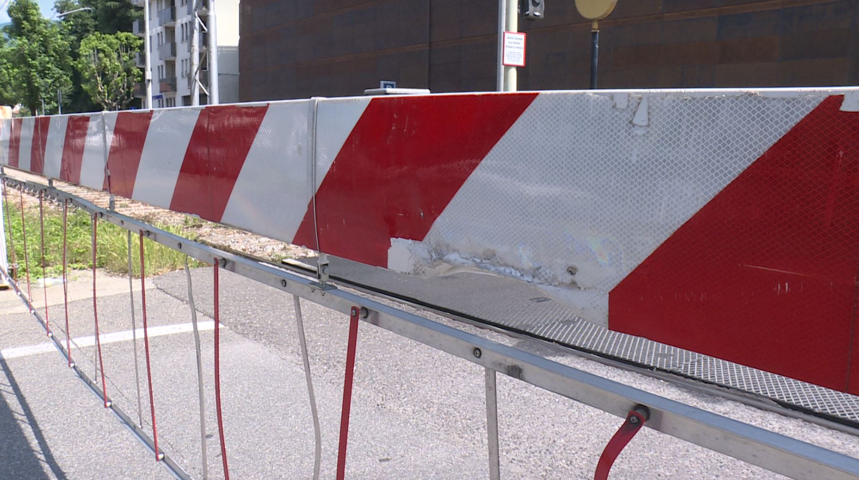 Passaggi a livello di Como, il Comune alza bandiera bianca e spera nell’intervento di Regione