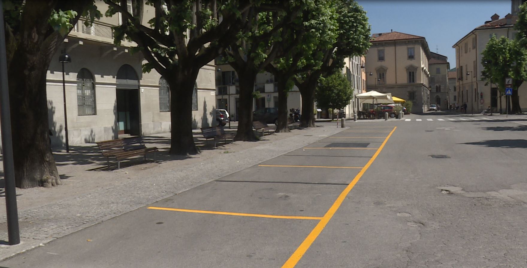 Terminato il cantiere in piazza Roma. Il Comune: “A breve via le auto da piazza Perretta”