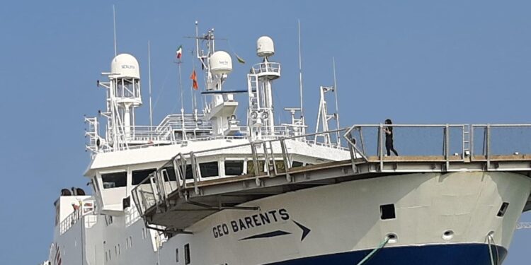 Nave di Medici senza frontiere con a bordo 38 migranti