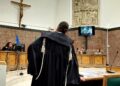 L'aggressione immortalata da una telecamere di sorveglianza