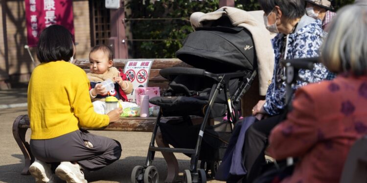 Opposizione critica piano governo per sostenere nuove famiglie