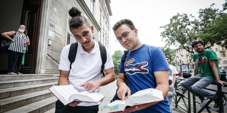 Coordinatrice struttura esami ai maturandi in video ministero