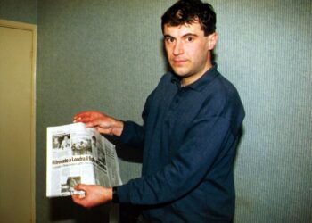 Nel 1989 uccise genitori e fratello