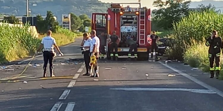 A Pesaro due in fuga su una Bmw