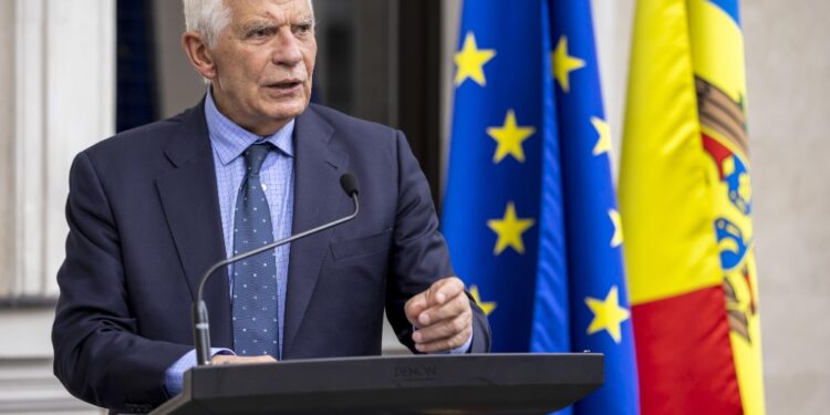 Borrell torna a chiedere elezioni locali inclusive al più presto