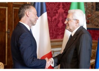 Diplomatico presenta le credenziali