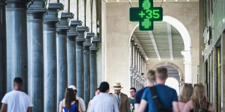 Allerta a Cagliari e Campobasso in arancione oggi e domani