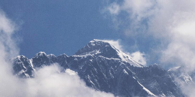 Deceduto anche anche il pilota nepalese