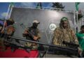 Mostra nel centro di Gaza City con missili