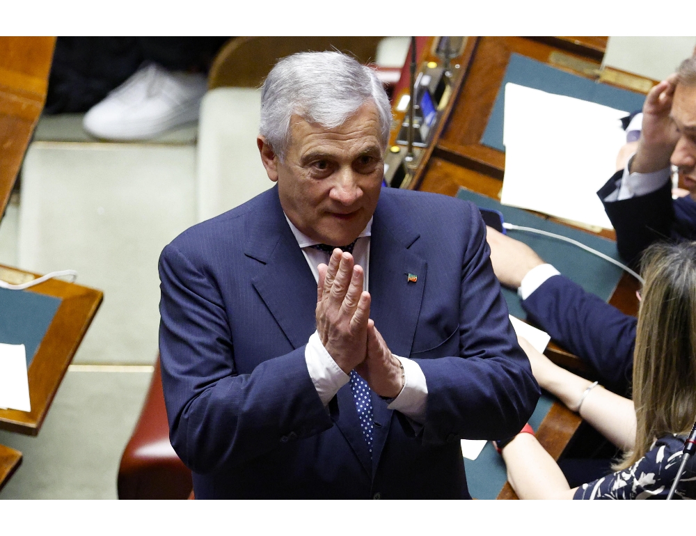 Il Comitato di presidenza candida Tajani alla guida di FI