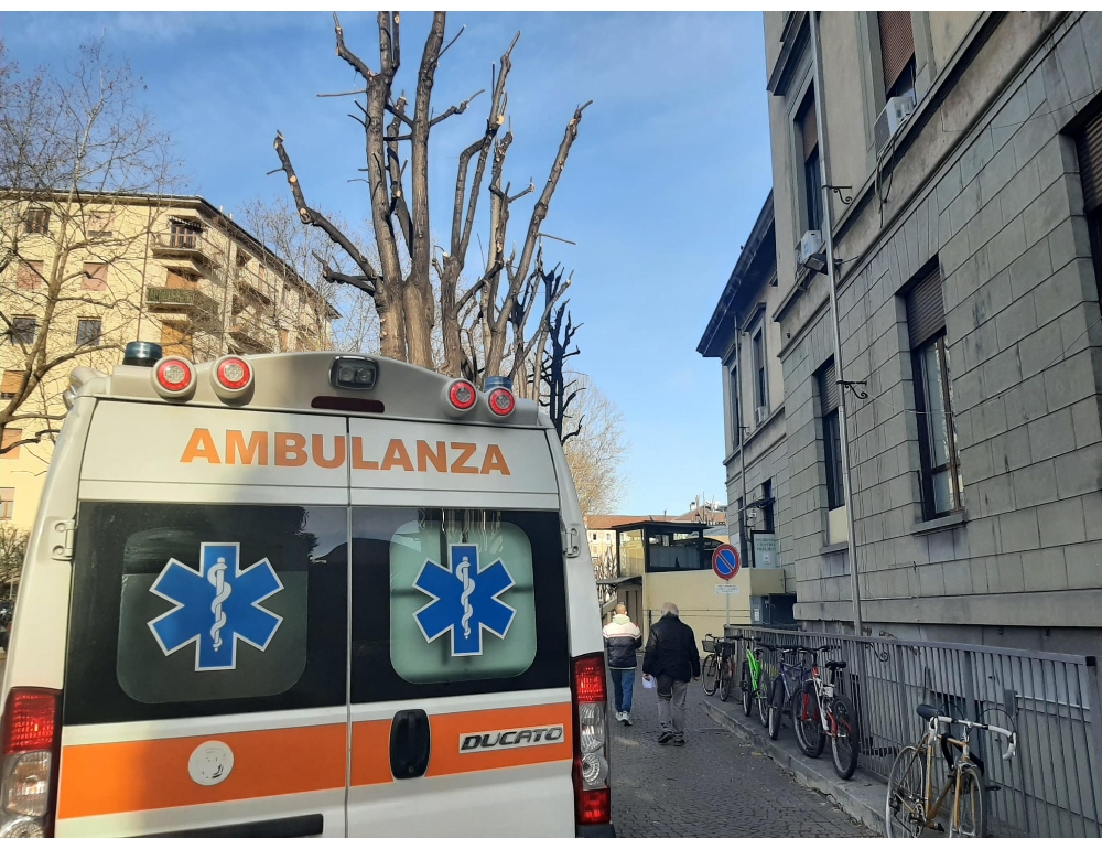 Medico preso a pugni, paziente arrestato