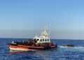 Approdati sull'isola in 240 su cinque imbarcazioni