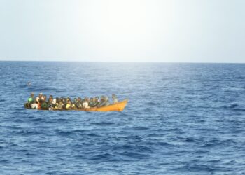 Durante la notte arrivati sull'isola in 385