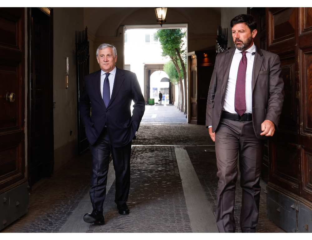 Ok unanime per Tajani candidato a presidenza Fi