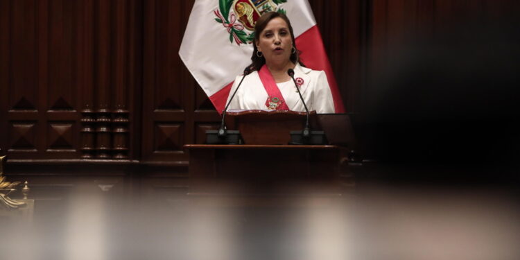 Dina Boluarte al Parlamento dice che accetterà esito inchiesta