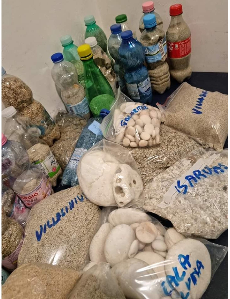 Scattano primi sequestri di sabbia rubata su spiagge sarde