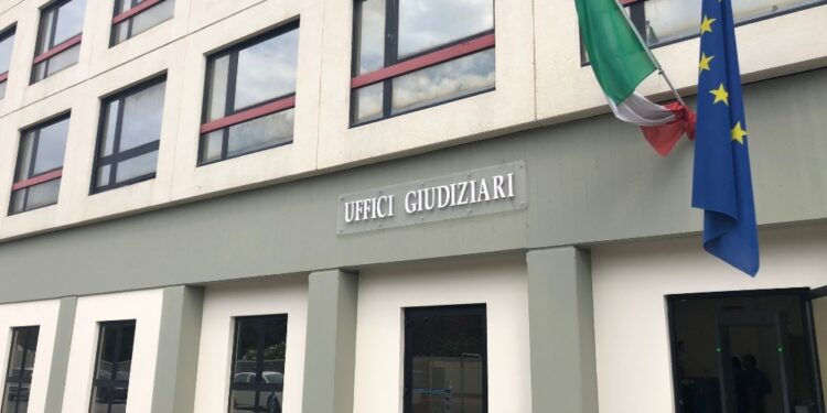 Accusato di duplice violenza sessuale