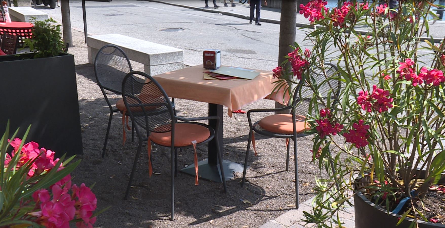 Rivoluzione in Piazza De Gasperi. Il sindaco: “Ridimensioneremo l’area riservata ai tavolini”