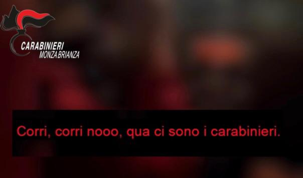 Sedicenni in auto sulle strade di Mariano e della Brianza. Alla guida per postare i video sui social