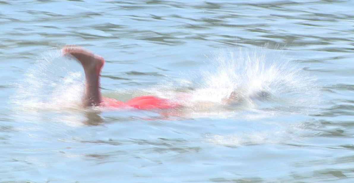 Ancora bagni proibiti al Tempio Voltiano, divieti e controlli non bastano