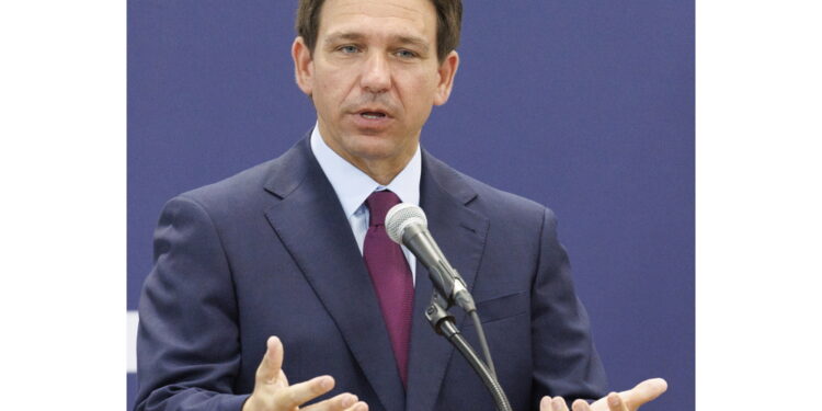 Il governatore criticato per le leggi sulle armi