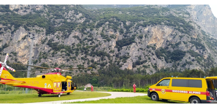 Incidente lungo il sentiero Viel del Pan. Vittima aveva 70 anni
