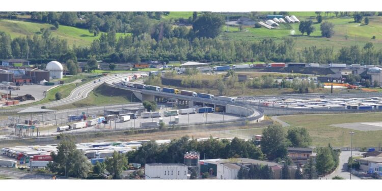 Rallentamenti anche sulla strada statale 26