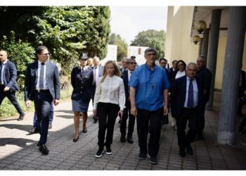 Non siamo qui solo per la pur doverosa condanna e solidarietà