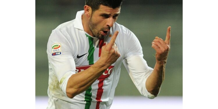 Il calciatore: 'E' emersa la piena legittimità dei miei redditi'