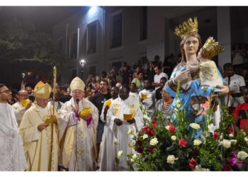 Non succedeva dal 1962. Al rito anche il vescovo di Trapani