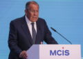 "L'Occidente non vuole negoziare con la Russia e fomenta Kiev"