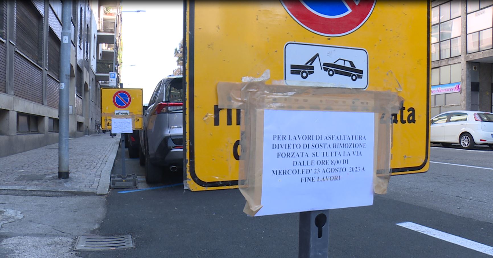 Lavori in città a Como, asfaltatura in viale Masia. Due giornate di cantiere