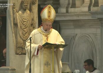 Sant’Abbondio, la messa in Cattedrale del cardinale Cantoni