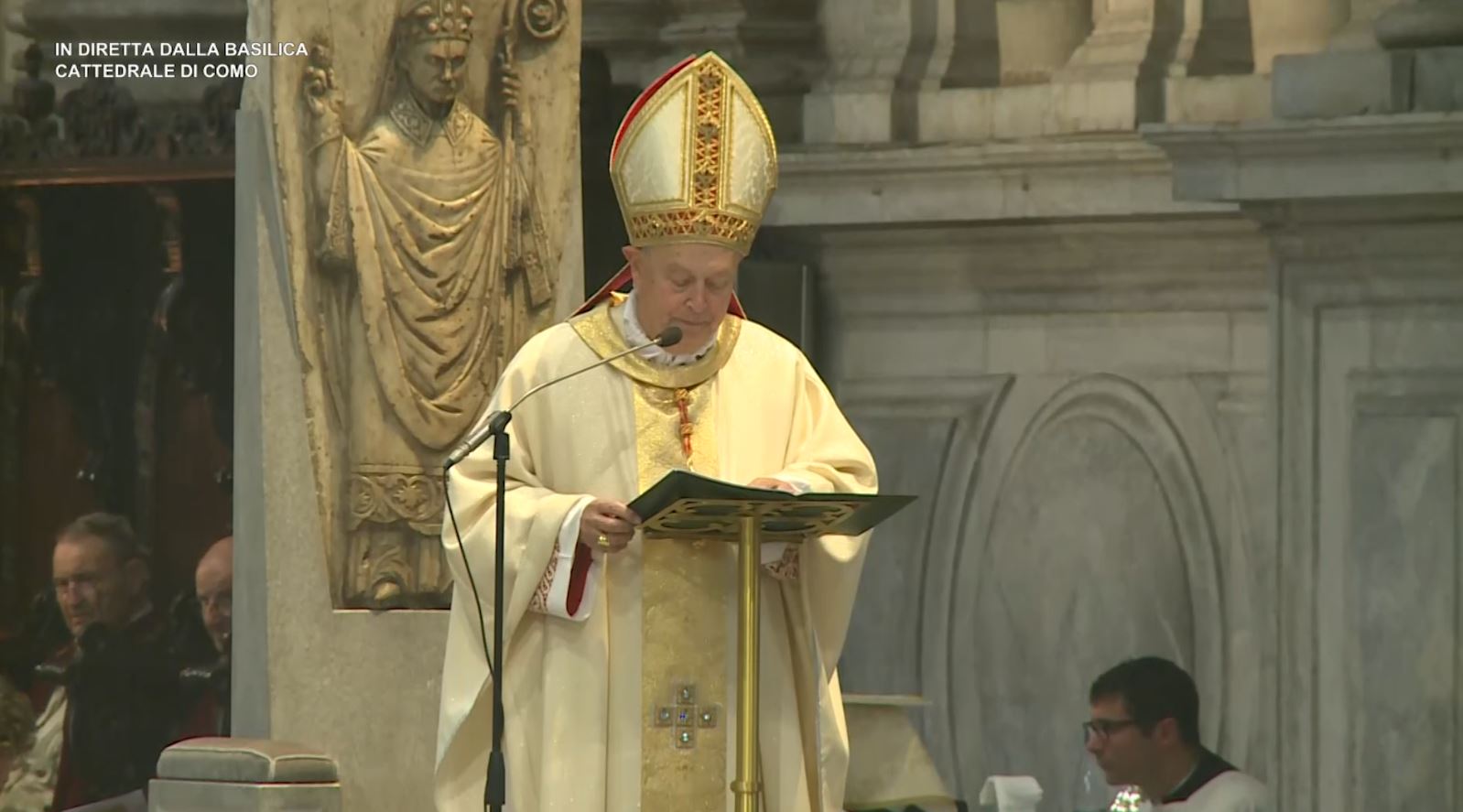 Sant’Abbondio, la messa in Cattedrale del cardinale Cantoni