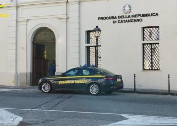 Bloccato dalla Guardia di finanza