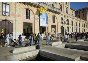 Azione dimostrativa a Venezia contro piano siccità