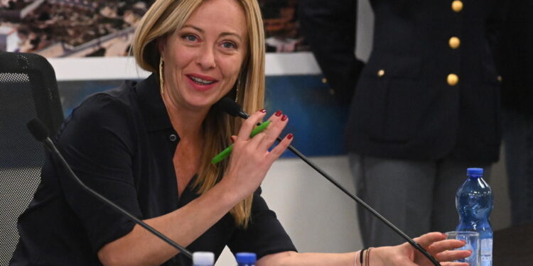 'La sinistra vuole rendere ineluttabile immigrazione di massa'