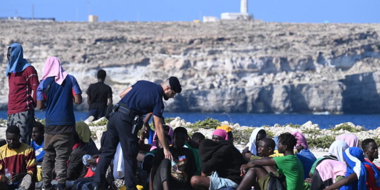 In queste ore l'isola trattata come una discarica