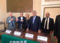 Voleva scavalcare la recinzione