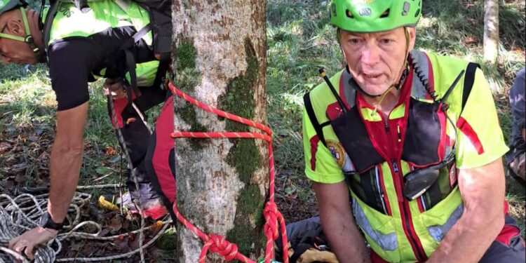 Recuperati in buone condizioni i cercatori di funghi dispersi in Val Cavargna