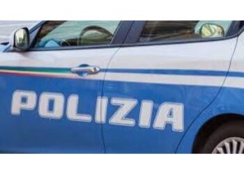 Vicepresidente in aula ribadisce estraneità. Opposizione divisa