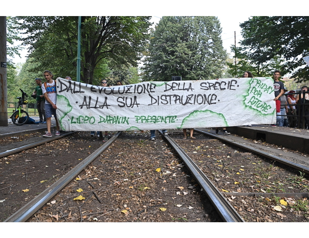 Si è chiuso in piazza Castello