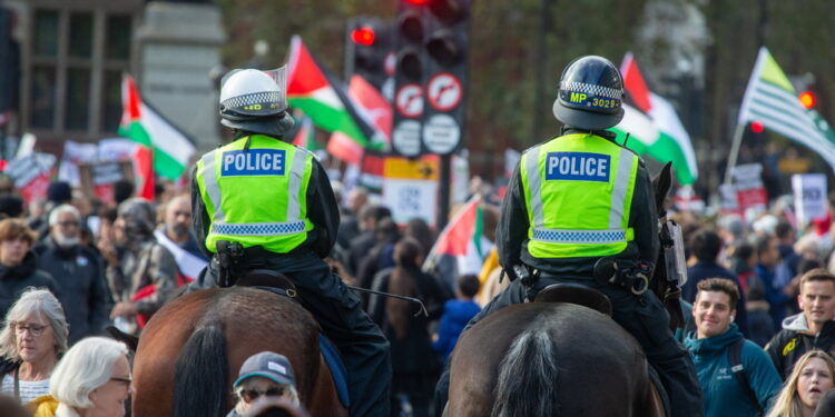 Scotland Yard: 'Più di mille agenti di polizia sono mobilitati'