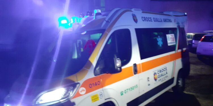 Erano a bordo dell'auto che ha causato due morti