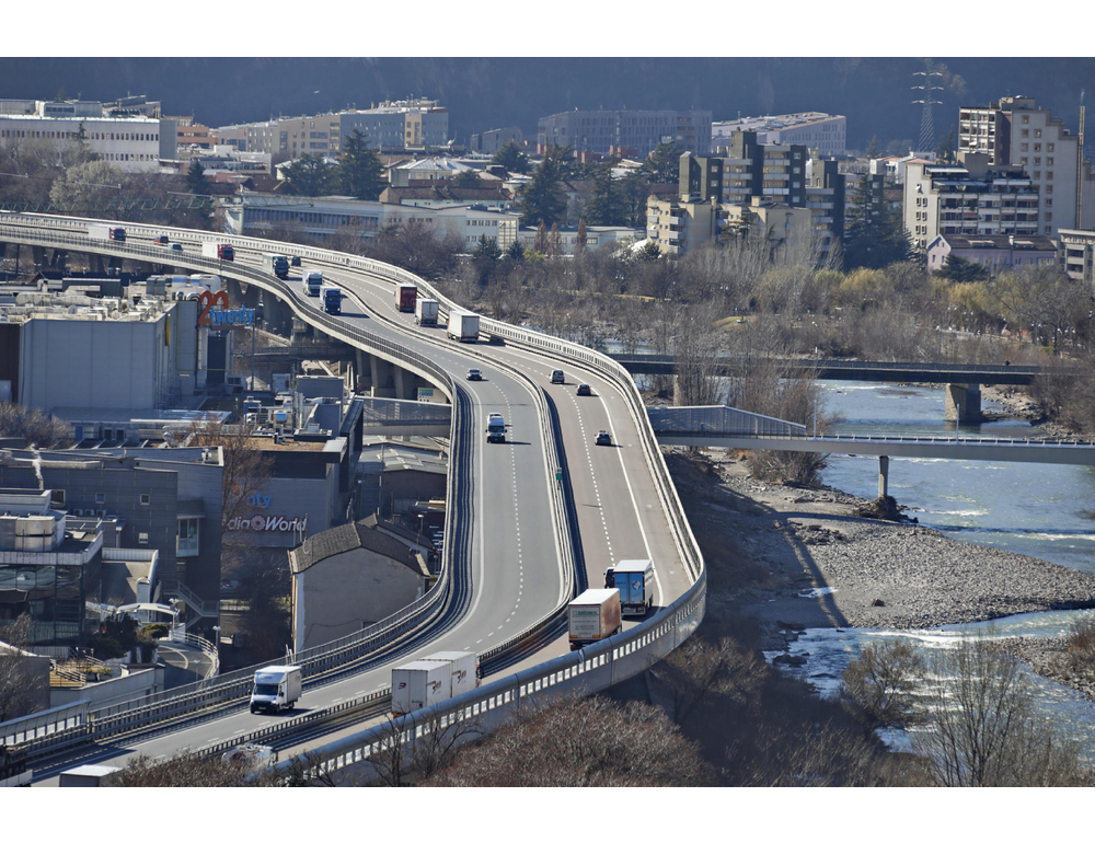 Kompatscher, vietare tir su statale per evitare black out A22