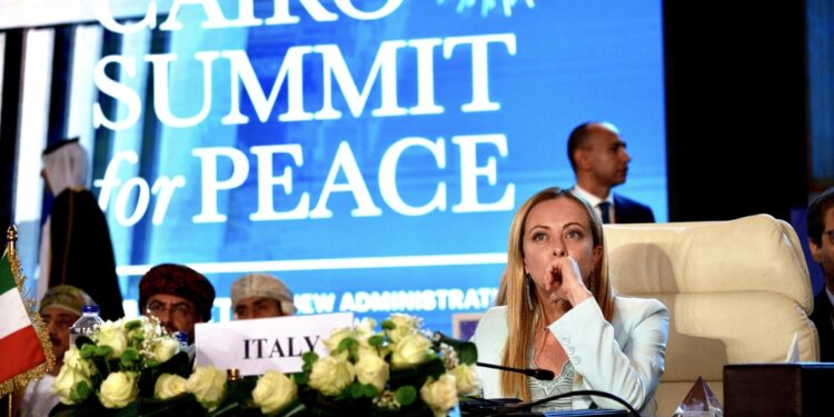 La premier al summit per la pace al Cairo